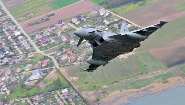 Eurofighter Typhoon de las Fuerzas Armadas Británicas - Sputnik Mundo