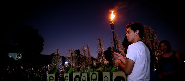 Una manifestación en homenaje al jesuita español Ignacio Ellacuría y otras ocho personas, asesinadas en El Salvador en 1989. - Sputnik Mundo
