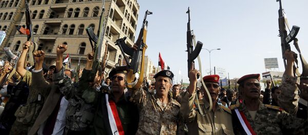 La coalición árabe promete una respuesta severa a los hutíes de Yemen - Sputnik Mundo