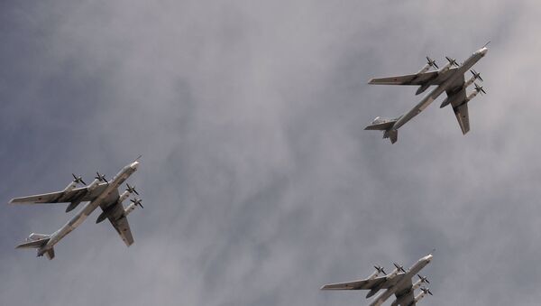 Bombarderos estratégicos portamisiles Tu-95MS - Sputnik Mundo