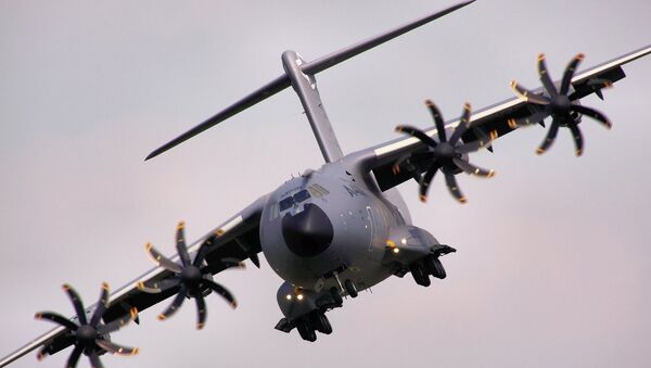 Avión militar de transporte Airbus A400M - Sputnik Mundo