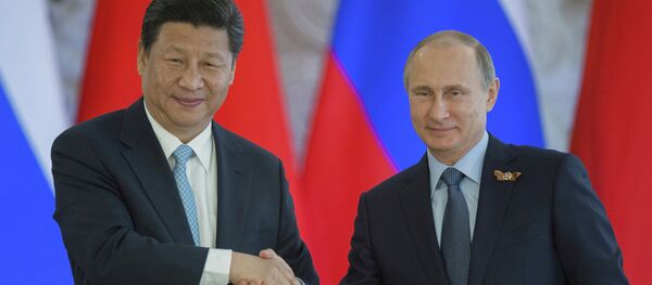 Presidente de China, Xi Jinping y presidente de Rusia, Vladímir Putin - Sputnik Mundo