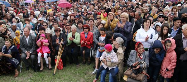 Tártaros de Crimea celebran el día de la primavera y la fertilidad - Sputnik Mundo
