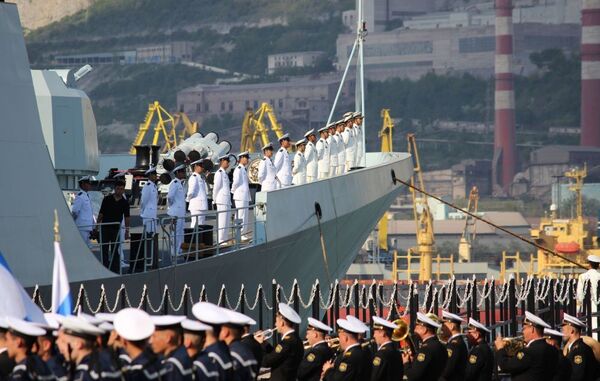 Rusia y China inauguran las maniobras Cooperación Naval 2015 - Sputnik Mundo