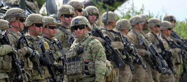 Soldados estadounidenses durante las maniobras de la OTAN - Sputnik Mundo