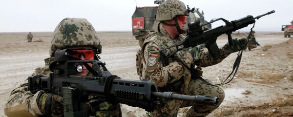 Soldados alemanes con fusiles G36 - Sputnik Mundo