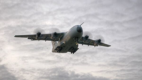 Avión militar de transporte Airbus A400M - Sputnik Mundo