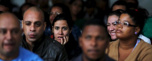 Brasileños desempleados en la búsqueda de puestos de trabajo en Sao Paulo - Sputnik Mundo