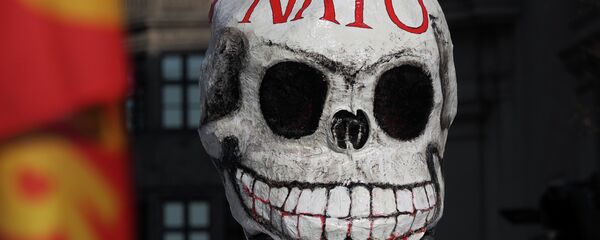 Una máscara en forma de calavera fotografiada durante las protestas anti-OTAN en Múnich. 7 de marzo de 2015 - Sputnik Mundo