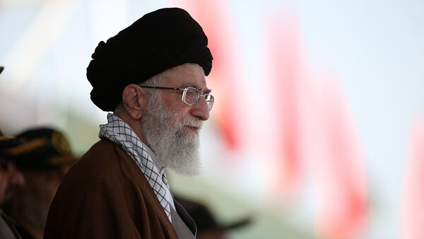 Ayatolá Alí Jameneí, líder supremo de Irán - Sputnik Mundo