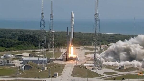 Un avión espacial de EEUU despega en misión secreta - Sputnik Mundo