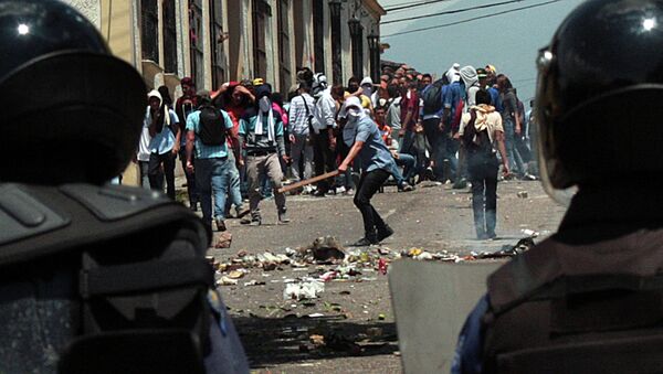 Una marcha estudiantil en San Cristóbal - Sputnik Mundo