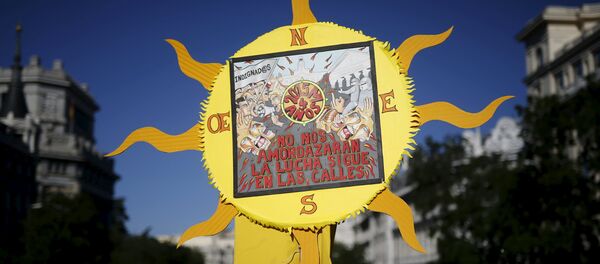 Manifestación organizada por el movimiento 15M - Sputnik Mundo