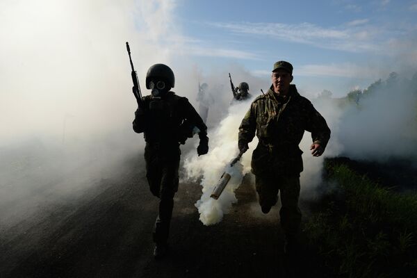Pruebas para ostentar la boina roja de las fuerzas especiales de Rusia - Sputnik Mundo