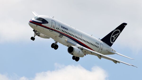 Sukhoi Superjet 100 (SSJ-100) - Sputnik Mundo