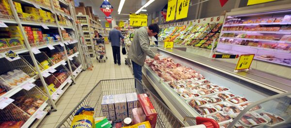 Un francés propone exportar la ley que prohíbe a los supermercados desechar comida - Sputnik Mundo