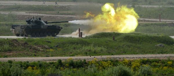 Самоходная артиллерийская установка с противотанковой пушкой Спрут-СД во время показа техники в Московской области - Sputnik Mundo