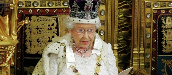 La reina Isabel II (archivo) - Sputnik Mundo