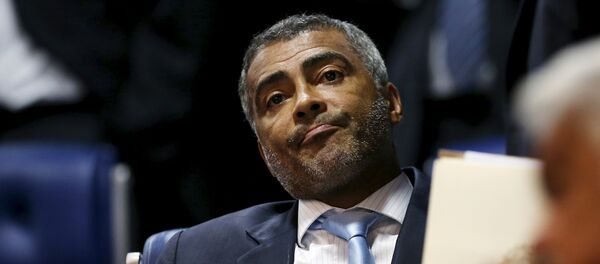 Romario da Souza Faria, exjugador de fútbol y senador del Partido Socialista de Brasil (PSB) Romario da Souza Faria, exjugador de fútbol y senador del Partido Socialista de Brasil (PSB) - Sputnik Mundo