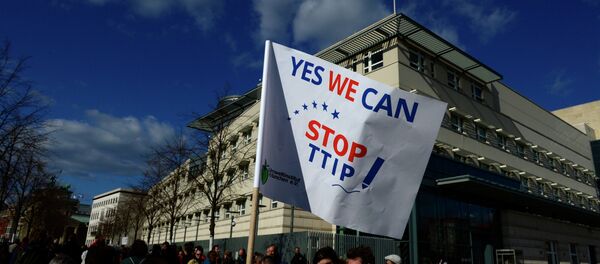 Manifestaciones de protesta contra el tratado TTIP (Archivo) - Sputnik Mundo