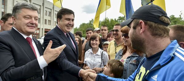 Petró Poroshenko y Mijaíl Saakashvili en Odesa - Sputnik Mundo