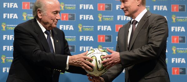 Presidente de la FIFA, Joseph Blatter y presidente de Rusia, Vladimir Putin - Sputnik Mundo