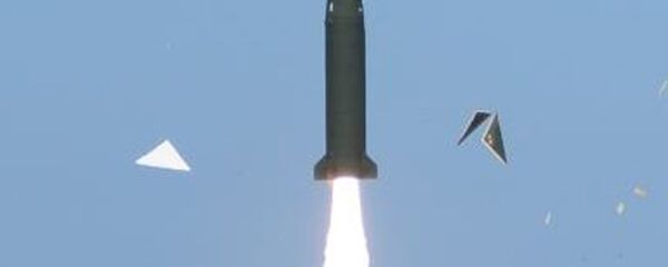 Los militares de Corea del Sur probaron con éxito un misil balístico que puede abatir cualquier objetivo en Corea del Norte - Sputnik Mundo