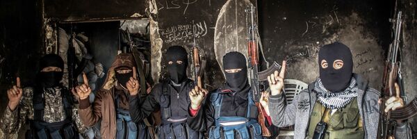 Miembros de Al Qaeda - Sputnik Mundo