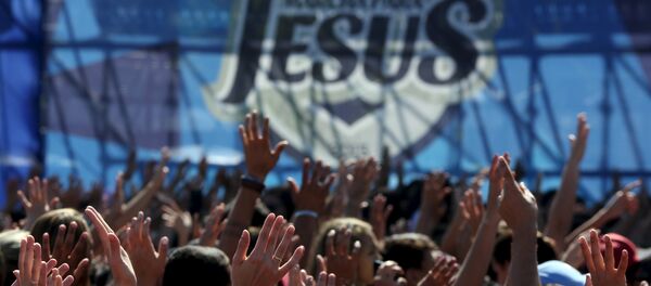 La Marcha por Jesús reúne en Sao Paulo a miles de cristianos ultraconservadores - Sputnik Mundo