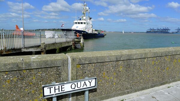 Puerto internacional de mercancías y pasajeros de Harwich - Sputnik Mundo