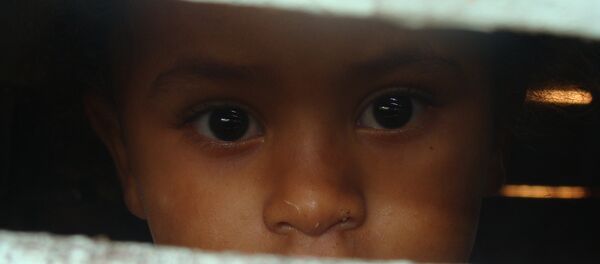 Niña de una provincia pobre dominicana - Sputnik Mundo