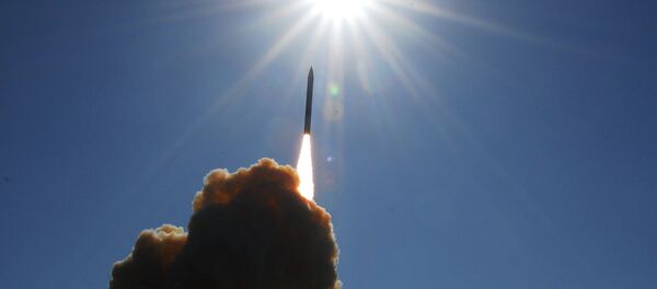 Lanzamiento de un misil estadounidense - Sputnik Mundo