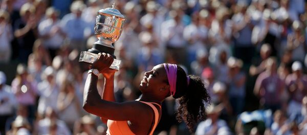 Serena Williams ha ganado el torneo de tenis Abierto de Francia en el estadio de Roland Garros en París - Sputnik Mundo