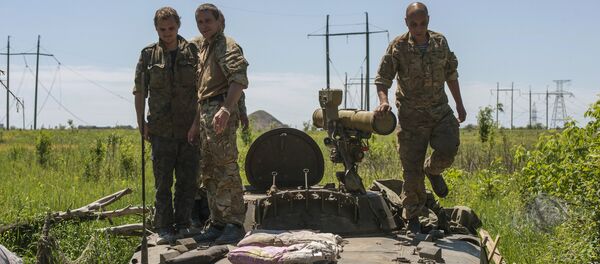 Soldados ucranianos en Donbás - Sputnik Mundo