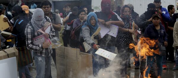 México vive insurgencia ciudadana similar a rebelión zapatista, dice defensor de DDHH México vive insurgencia ciudadana similar a rebelión zapatista, dice defensor de DDHH - Sputnik Mundo