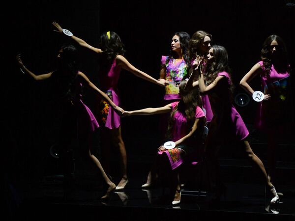 Las chicas más bellas de Moscú - Sputnik Mundo