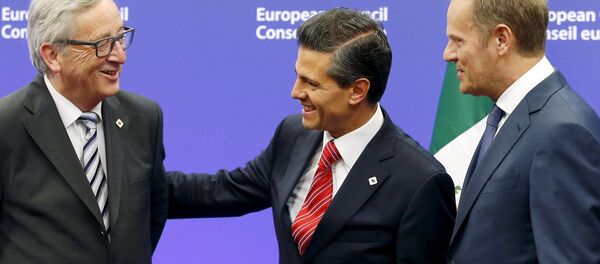 Presidente de la Comisión Europea, Jean-Claude Juncker, presidente de México, Enrique Peña Nieto y presidente del Consejo Europeo, Donald Tusk - Sputnik Mundo