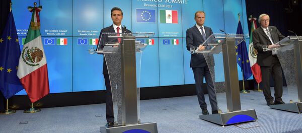 Enrique Peña, presidente de México, Donald Tusk, presidente del Consejo Europeo y Jean-Claude Junker, presidente de la Comisión Europea Enrique Peña, presidente de México, Donald Tusk, presidente del Consejo Europeo y Jean-Claude Junker, presidente de la Comisión Europea - Sputnik Mundo
