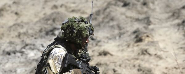 Un militar de la OTAN en Letonia (archivo) Un militar de la OTAN en Letonia (archivo) - Sputnik Mundo