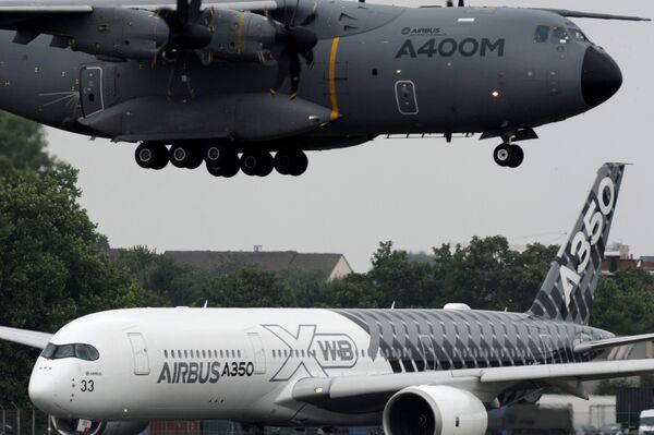 La inauguración del 51º Salón Internacional de la Aeronáutica y del Espacio de Le Bourget La inauguración del 51º Salón Internacional de la Aeronáutica y del Espacio de Le Bourget - Sputnik Mundo