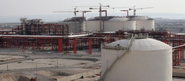 Una refinería de gas en Irán - Sputnik Mundo