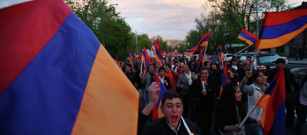 Manifestación durante el Día de la memoria de las víctimas del genocidio de los armenios - Sputnik Mundo