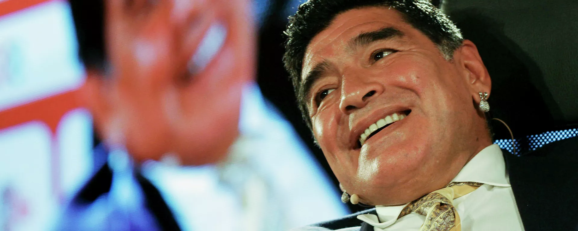 Argentina football legend Diego Maradona speaks on the second day of the SoccerEx Asian Forum conference in Southern Shuneh, Jordan, Monday, May 4, 2015. Argentina football legend Diego Maradona speaks on the second day of the SoccerEx Asian Forum conference in Southern Shuneh, Jordan, Monday, May 4, 2015. - Sputnik Mundo, 1920, 16.12.2021