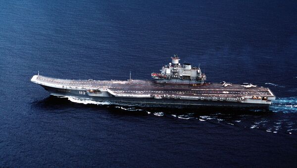 Portaaviones de la Armada de Rusia Almirante Kuznetsov - Sputnik Mundo