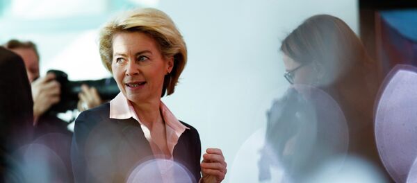 Ursula von der Leyen, ministra de Defensa de Alemania - Sputnik Mundo