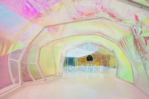 Galería Serpentine en los jardines Kensington de Londres - Sputnik Mundo