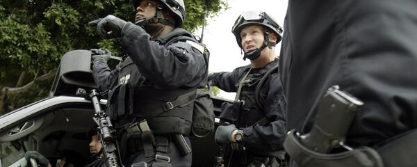 Agentes del FBI - Sputnik Mundo