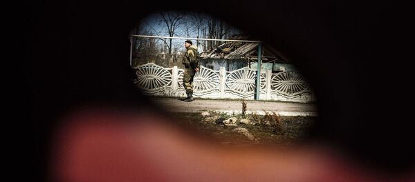 Militante en Ucrania - Sputnik Mundo