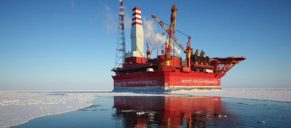 Plataforma petrolera rusa Prirazlómnaya - Sputnik Mundo