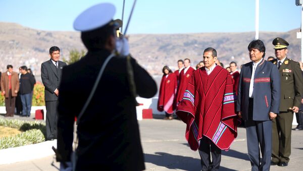 Los presidentes Evo Morales, de Bolivia, y Ollanta Humala, de Perú en Puno - Sputnik Mundo